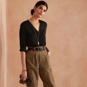 *7/$50* NWT Banana Republic Drapey V-Neck Long Sleeve Blouse - *black*